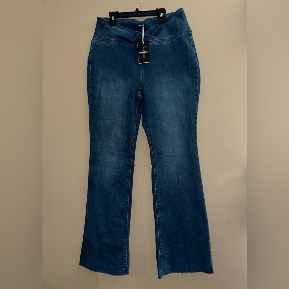 Flamingals High-rise pull-on jeans in a medium blue wash with a raw hem